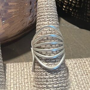 Dimension Ring Size 9 NWT